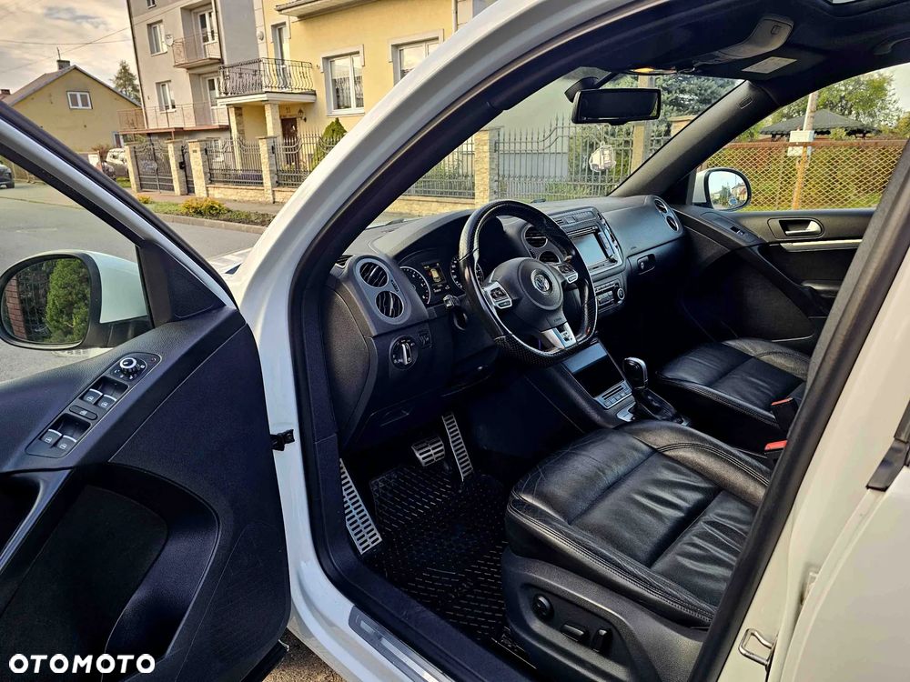 Volkswagen Tiguan 2.0 TDI 4Mot Perfectline R-Style DSG - 14