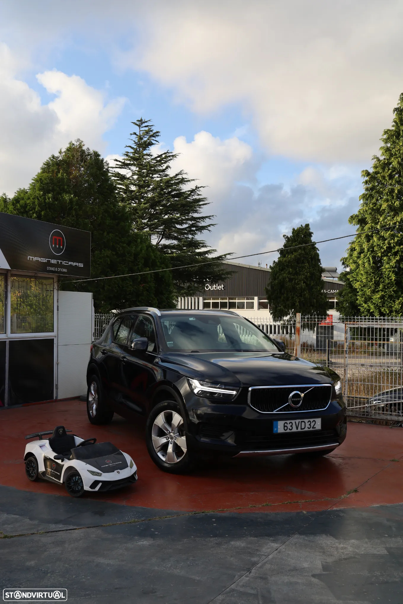 Volvo XC 40 2.0 D3 Momentum Plus - 3