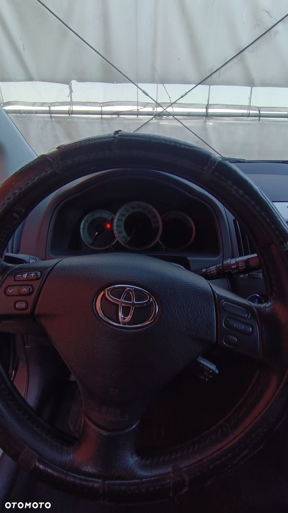 Toyota Corolla Verso - 7
