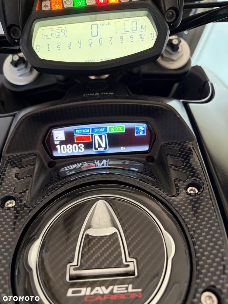Ducati Diavel - 12