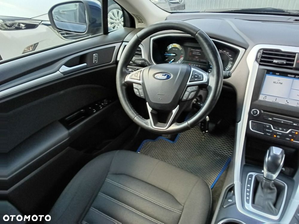 Ford Mondeo - 12