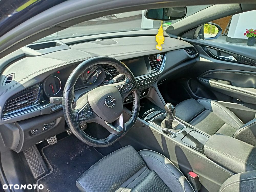 Opel Insignia - 28