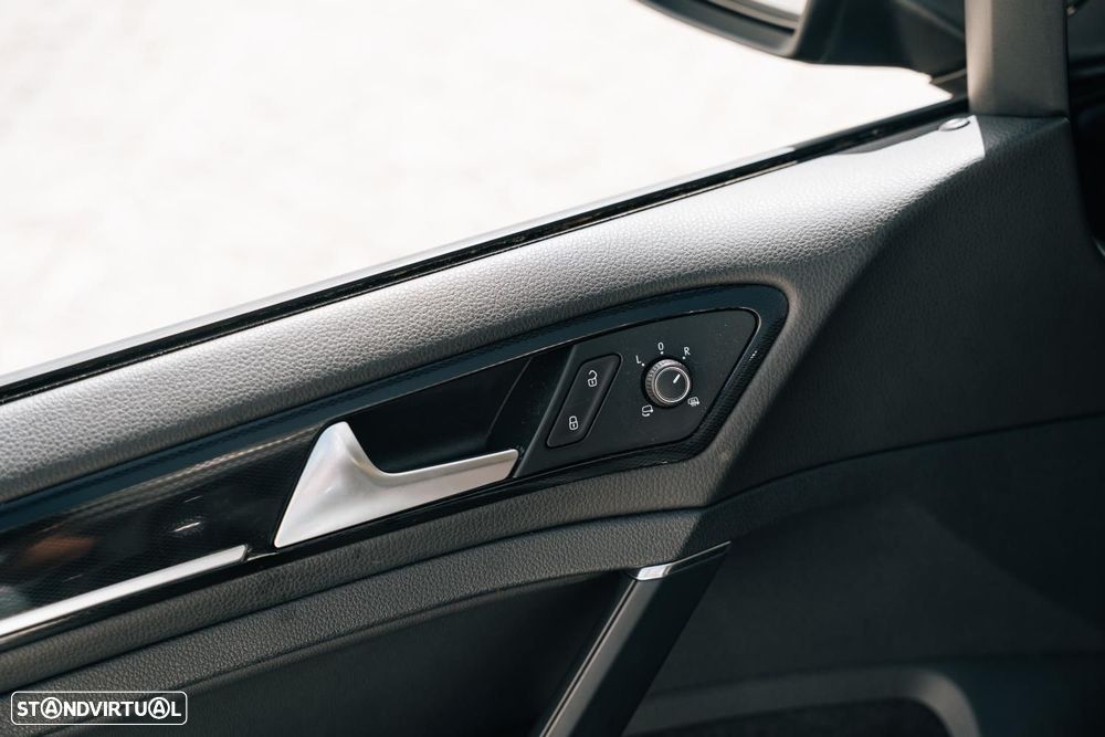 VW Golf 2.0 TSi GTi DSG Performance - 25