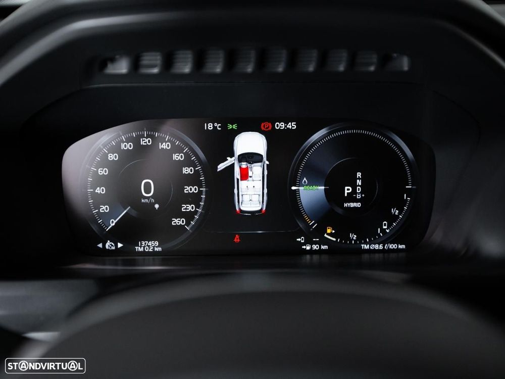 Volvo XC 90 2.0 T8 PHEV Momentum Plus AWD - 20