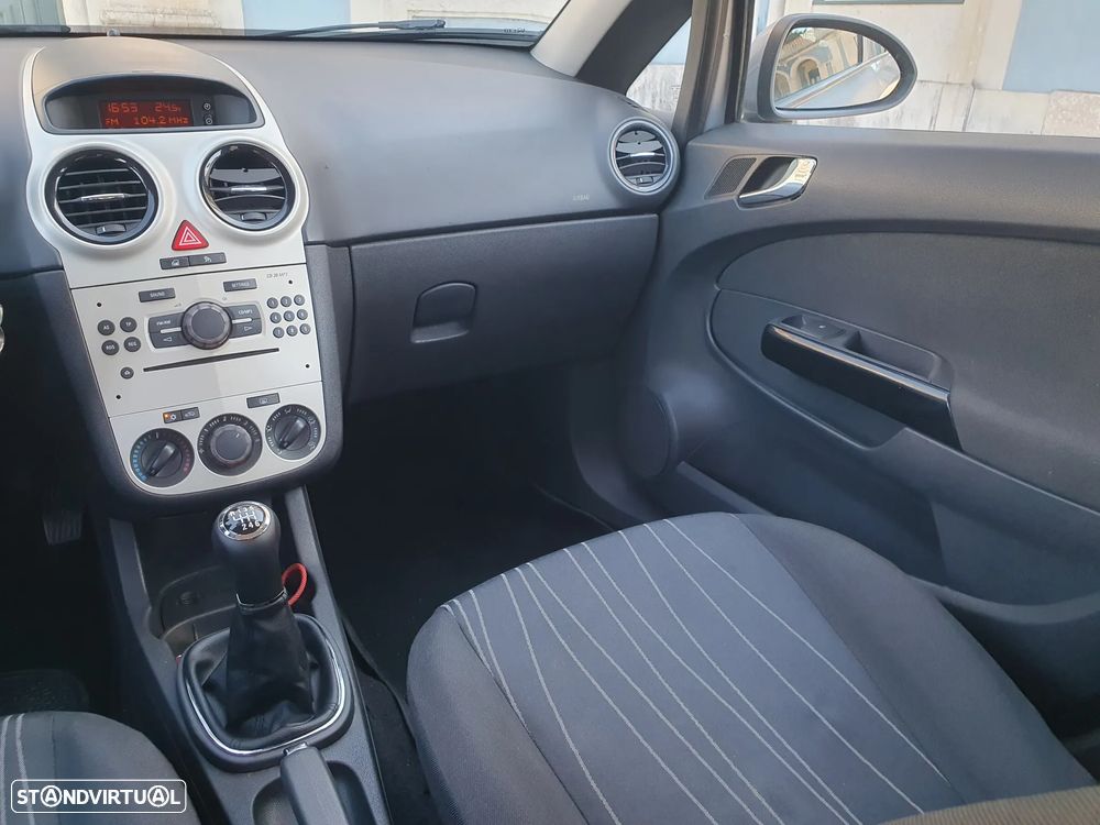 Opel Corsa 1.2 Enjoy - 10