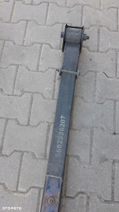 Iveco Daily IV Resor tył 2 pióra 5802536207 - 2