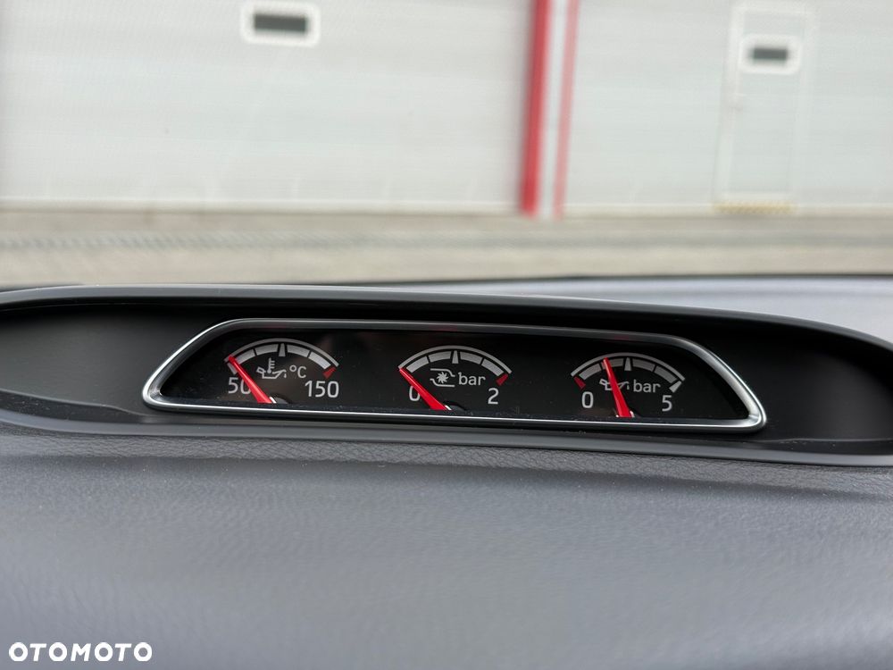 Ford Focus 2.0 EcoBoost ST - 25