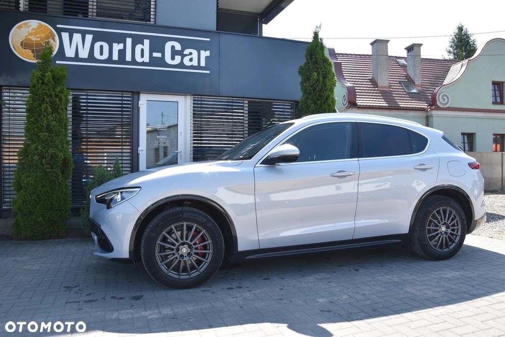Alfa Romeo Stelvio 2.0 Turbo 16V AT8-Q4 Competizione - 6
