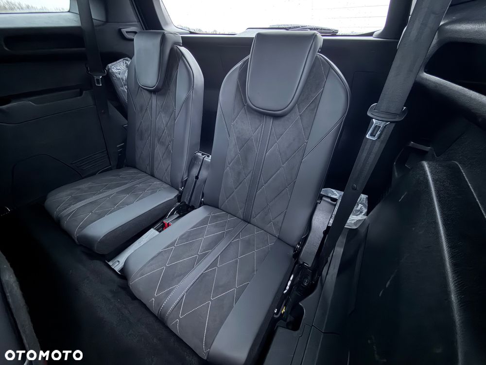 Peugeot 5008 - 29