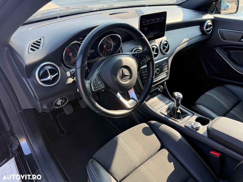 Mercedes-Benz CLA - 28