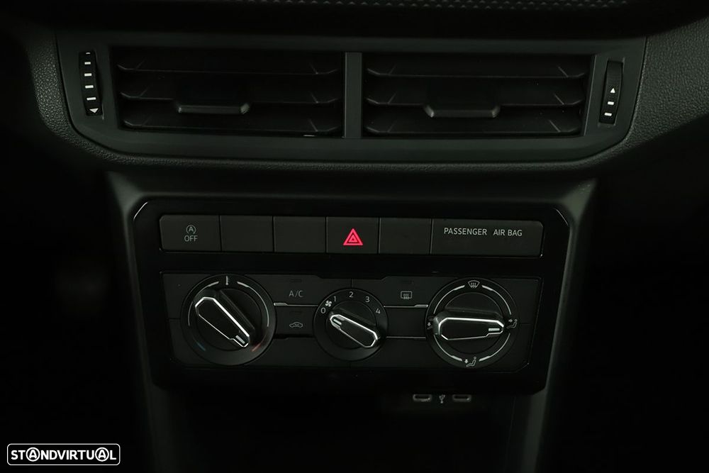 VW T-Cross 1.0 TSI - 10