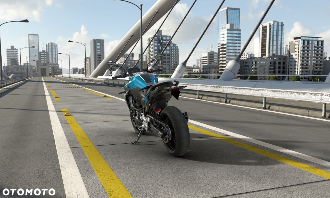 BMW F - 4
