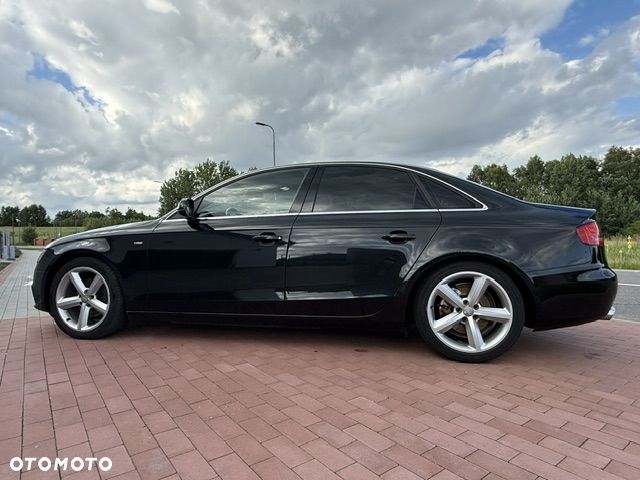 Audi A4 Limousine - 8