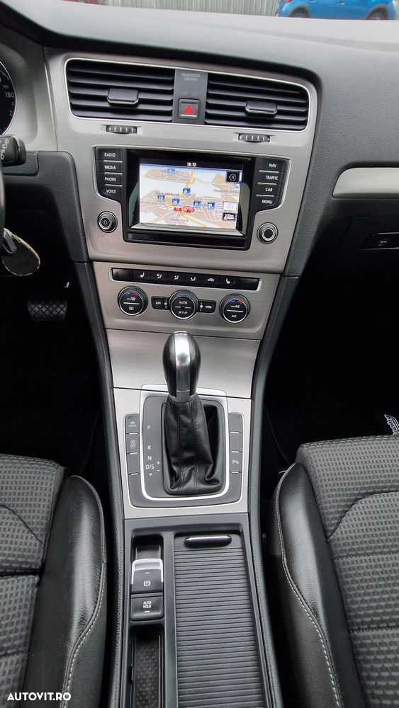 Volkswagen Golf - 13
