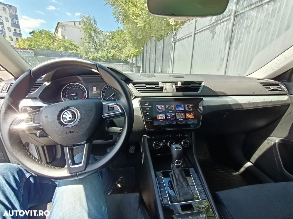 Skoda Superb Combi 2.0 TDI DSG Active - 10