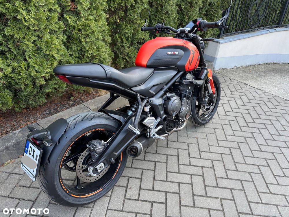 Triumph Trident - 3