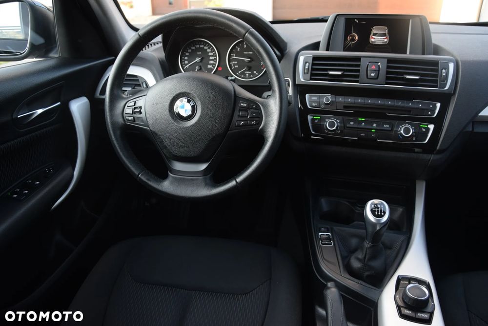 BMW Seria 1 120i Advantage - 6