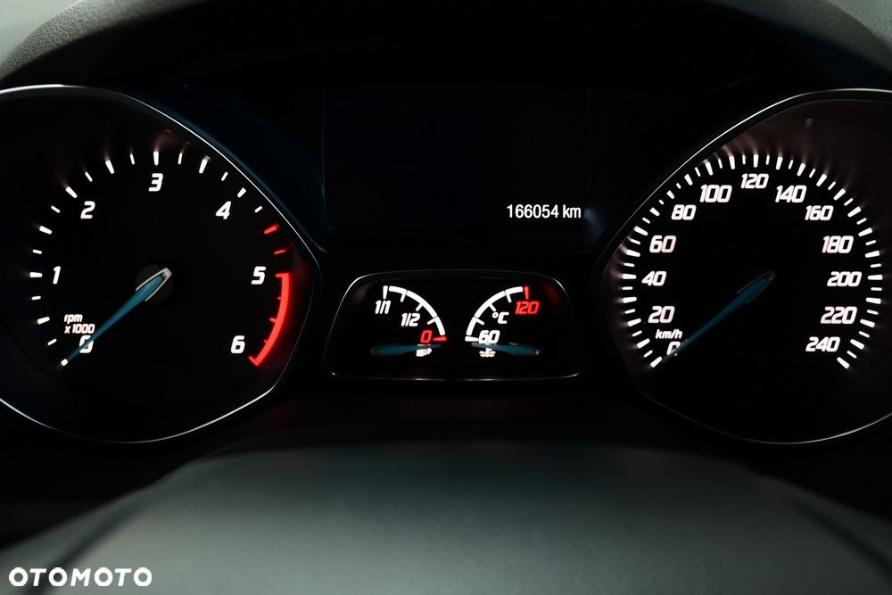 Ford Kuga 2.0 TDCi 4x4 Individual - 28