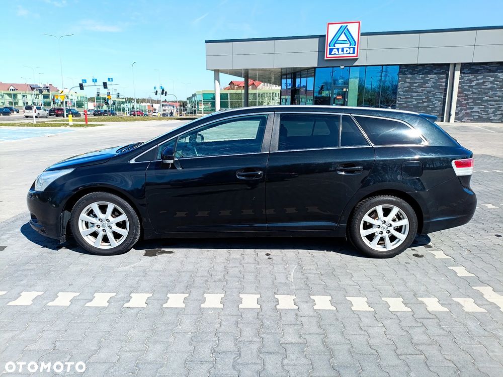Toyota Avensis 2.0 D-4D 2010 - 6