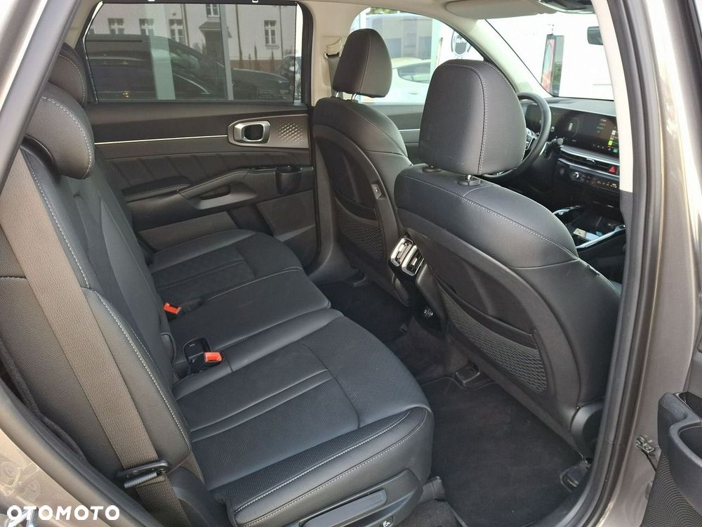 Kia Sorento 1.6 T-GDI HEV XL AWD 7os - 15