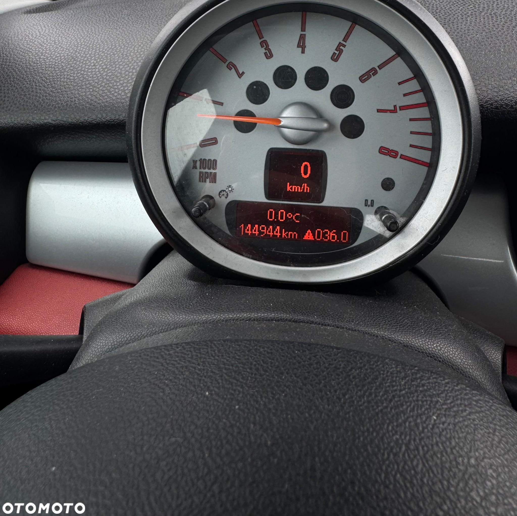 MINI ONE Standard - 9