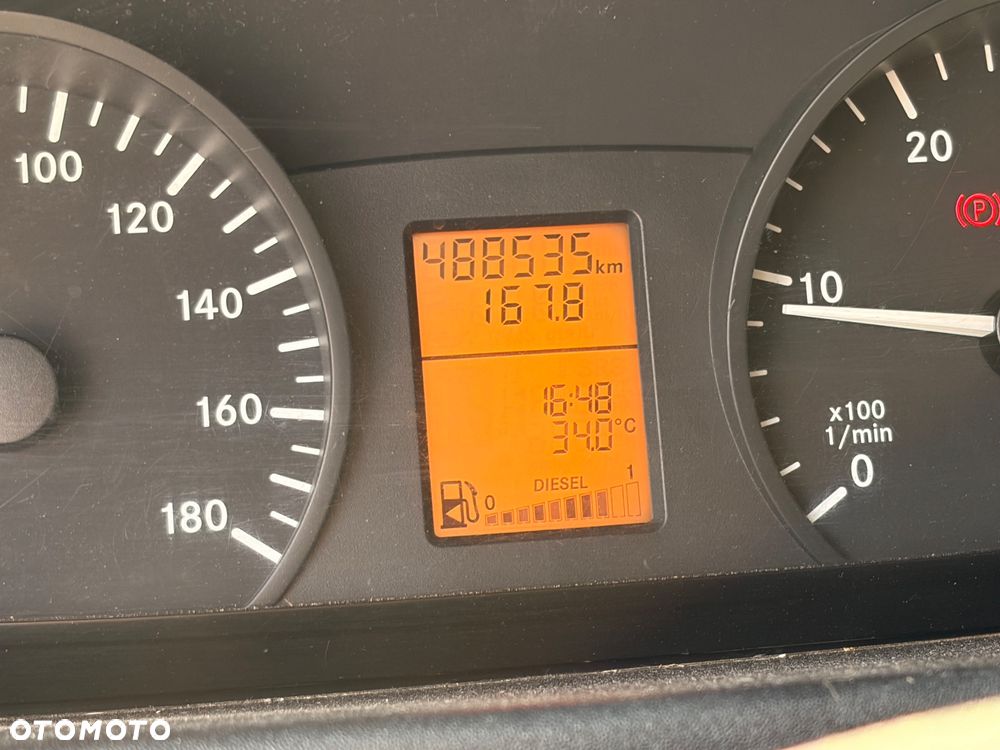 Mercedes-Benz Sprinter - 18