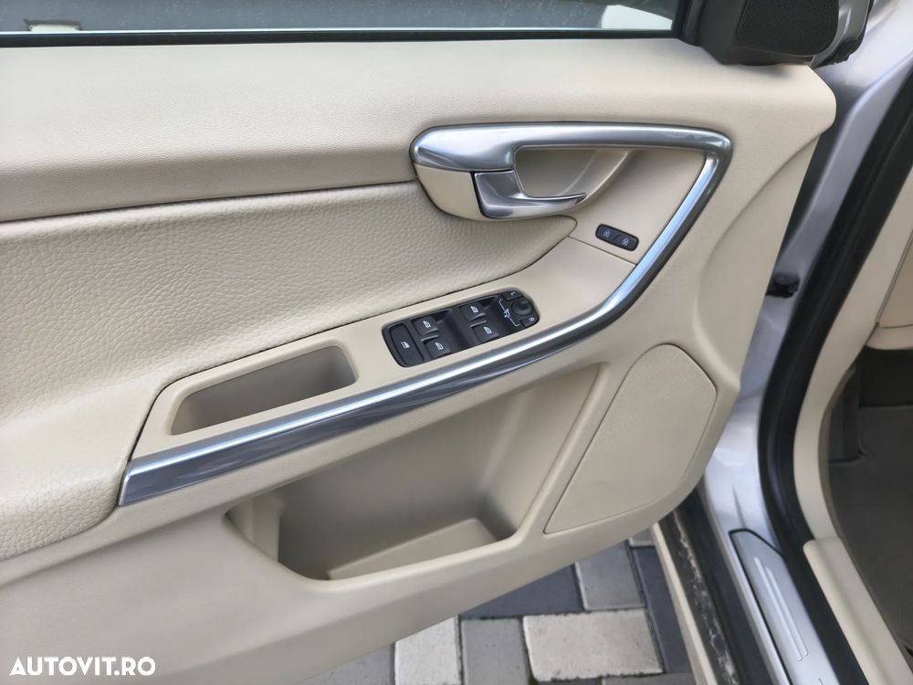 Volvo XC 60 D5 AWD Aut. Summum - 5