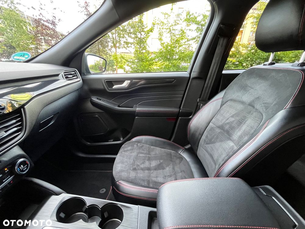 Ford Kuga 2.0 EcoBlue 4x4 ST-LINE X - 29