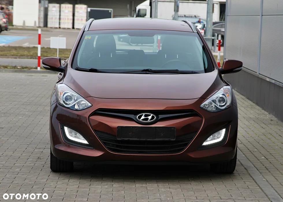 Hyundai i30 1.6 GDI Premium - 11