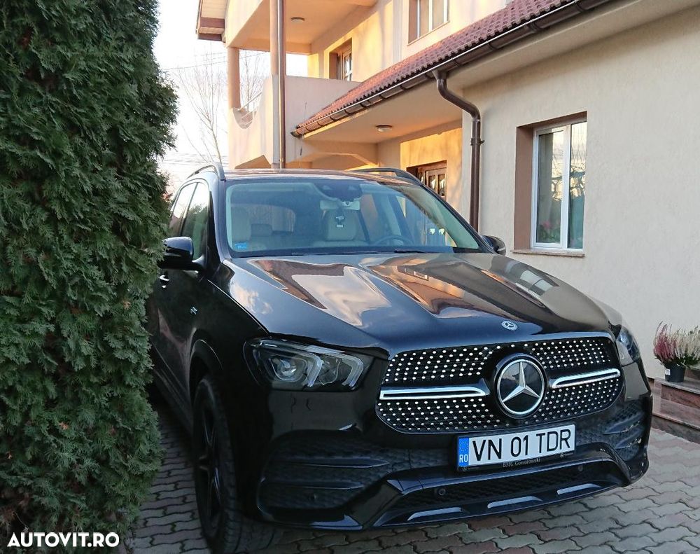 Mercedes-Benz GLE 300 d 4MATIC - 2