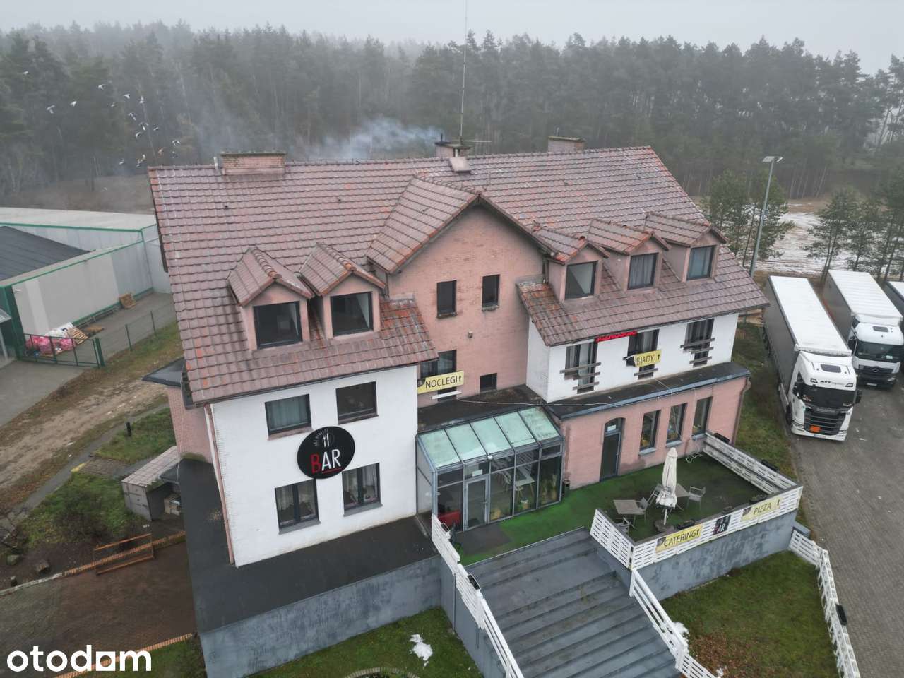 Hotel - Pełny obrazek: 2/12