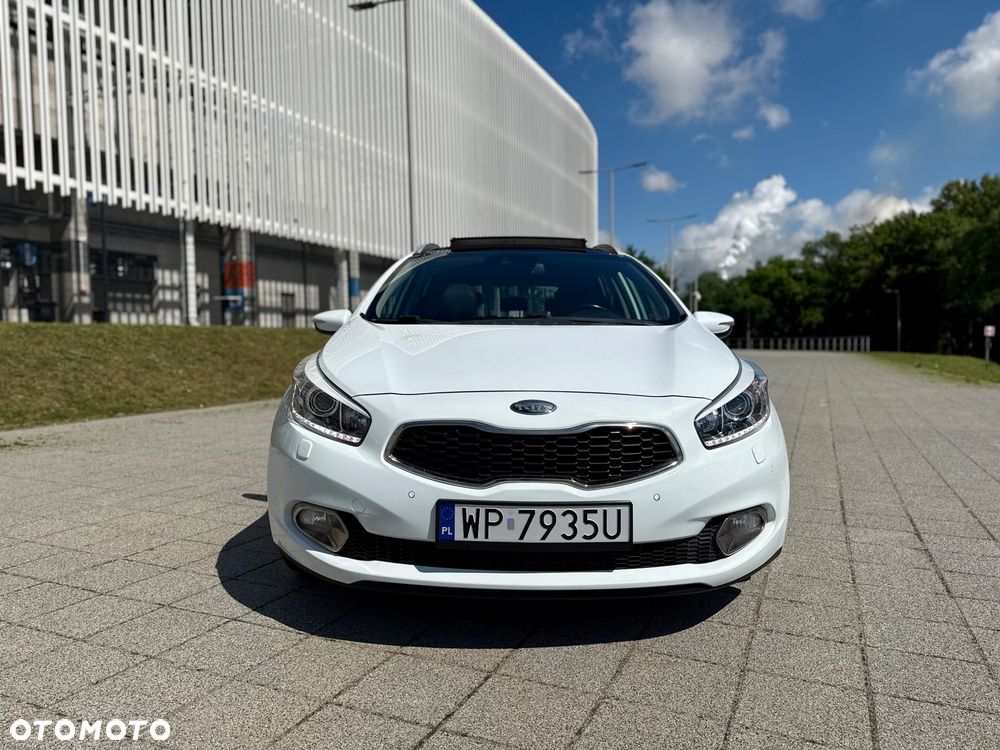 Kia Ceed 1.6 CRDi 128 Platinum Edition - 9
