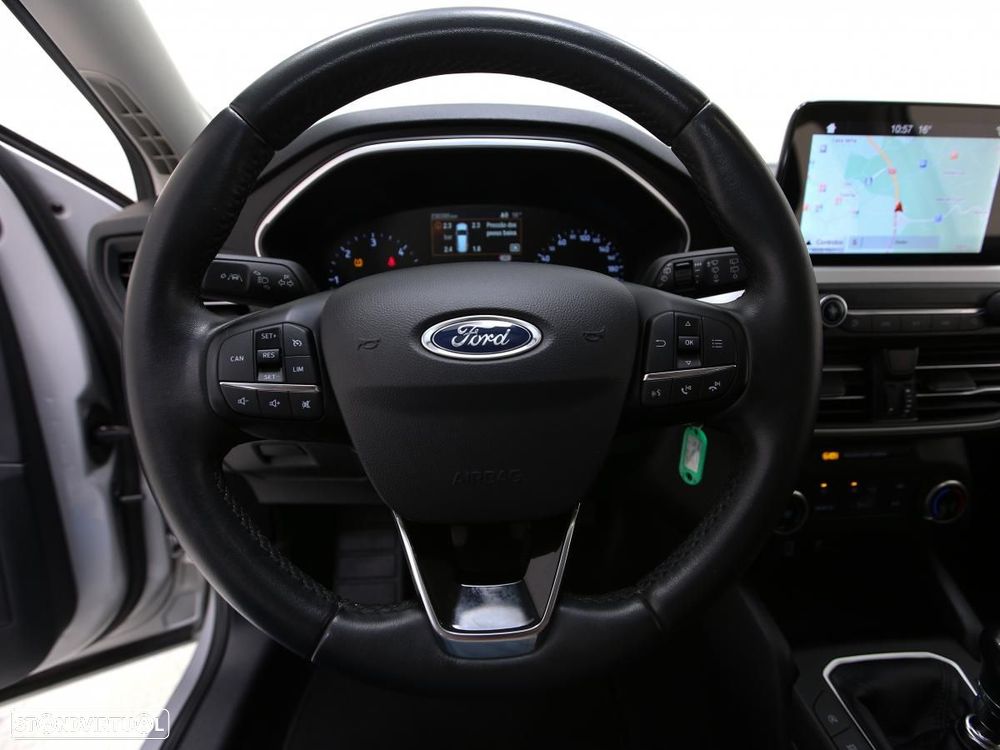 Ford Focus SW 1.5 TDCi EcoBlue Business - 16