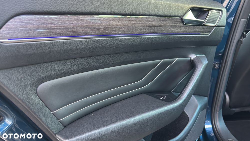 Volkswagen Passat 1.5 TSI OPF DSG Highline - 23