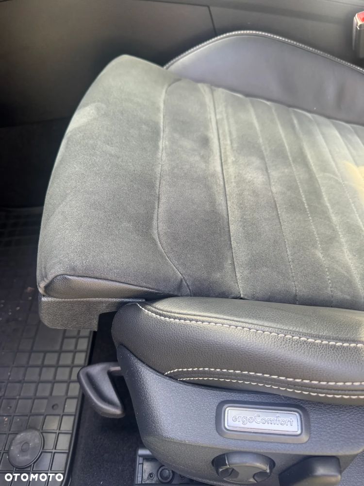 Volkswagen Passat 2.0 TSI Elegance DSG - 15