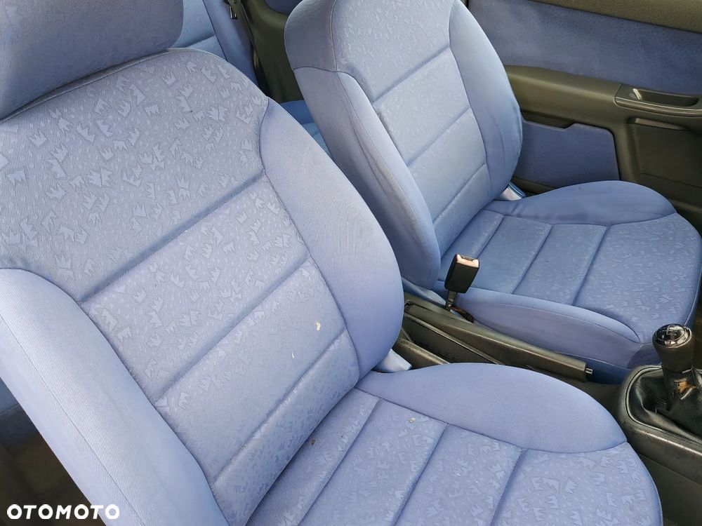 Audi A3 3-drzwiowe 1.6 Ambiente - 9