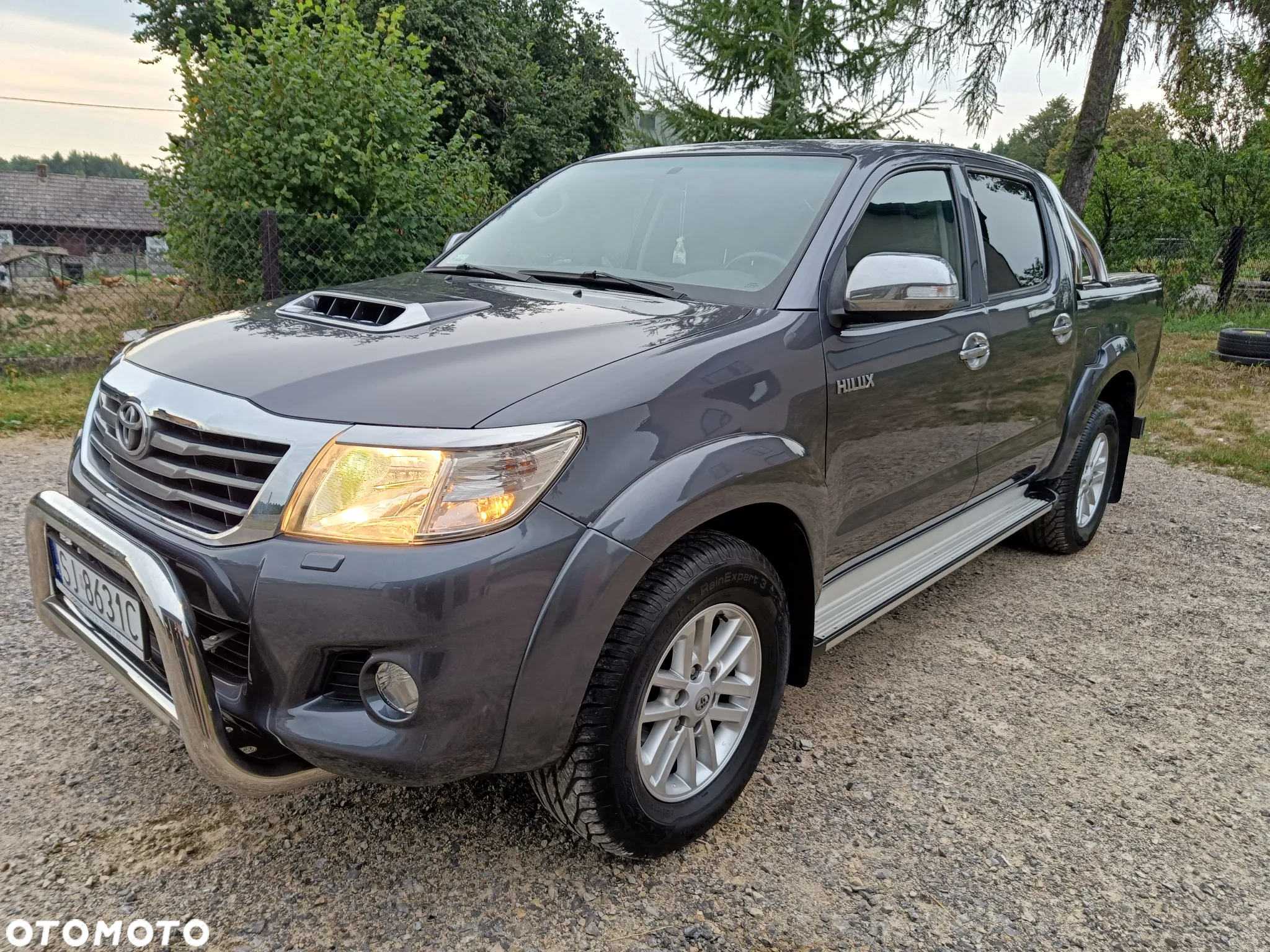 Toyota Hilux 3.0 D-4D SR5 - 12