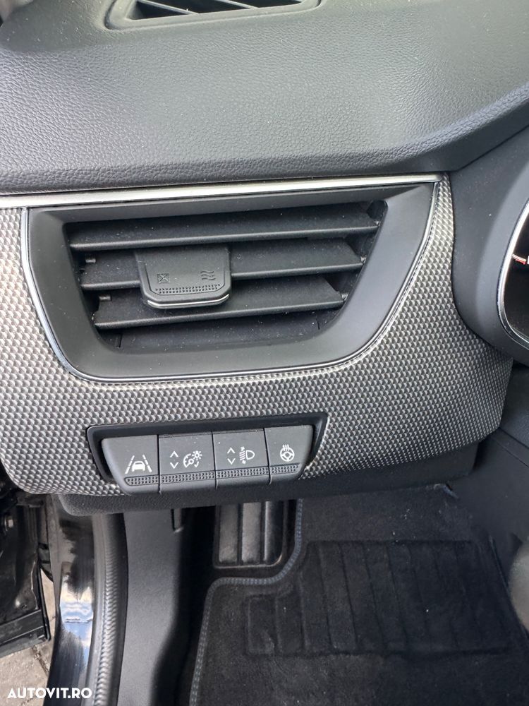 Renault Arkana E-TECH 145 INTENS - 13