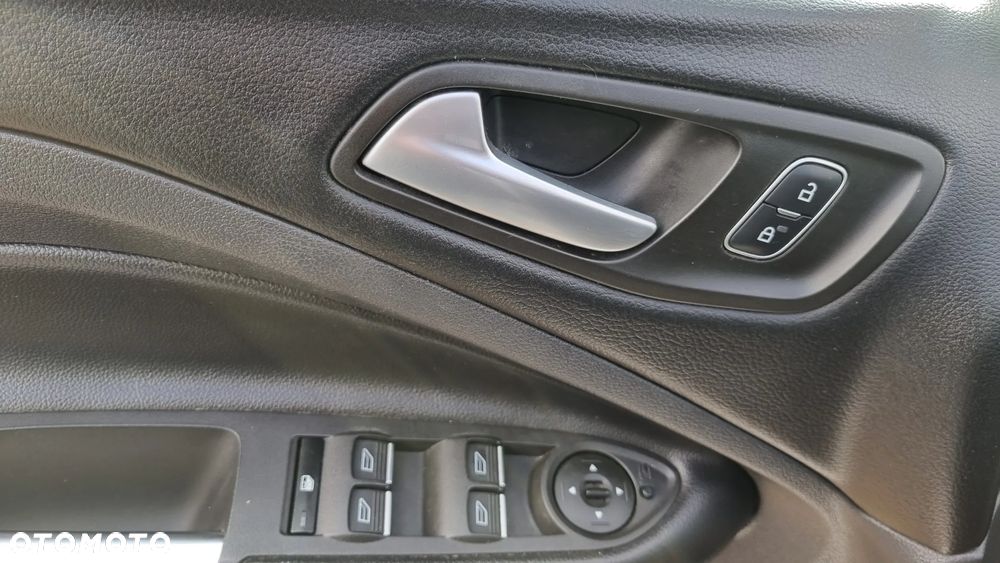 Ford Kuga 2.0 TDCi 4x2 Cool & Connect - 17