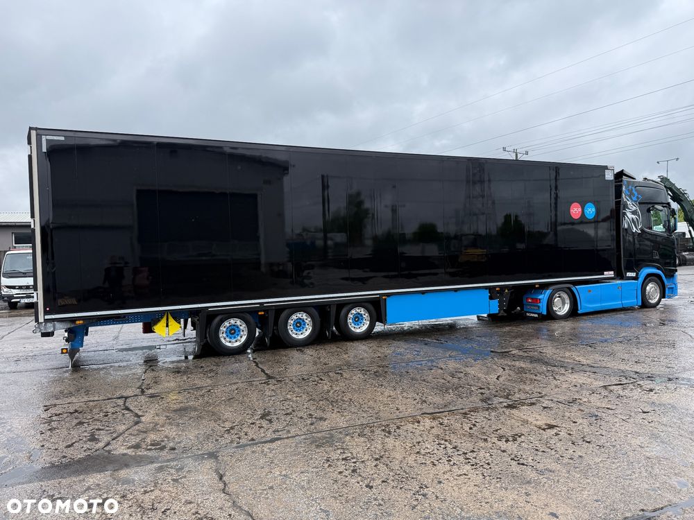 Schmitz Cargobull - 27