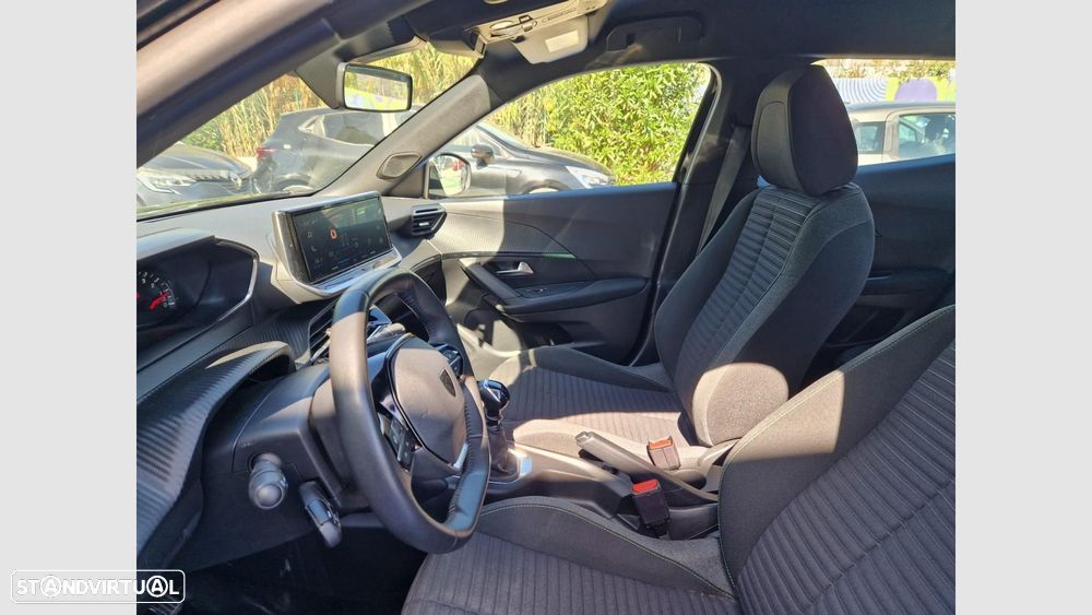 Peugeot 2008 1.2 PureTech Active - 9