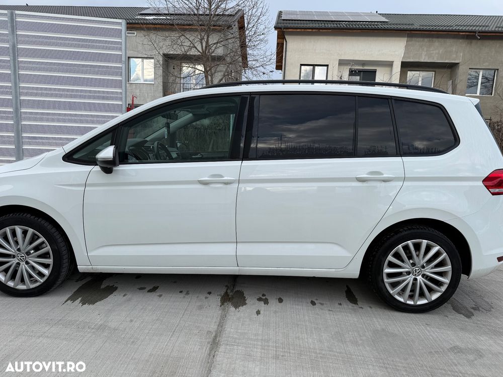 Volkswagen Touran 2.0 TDI Comfortline - 10