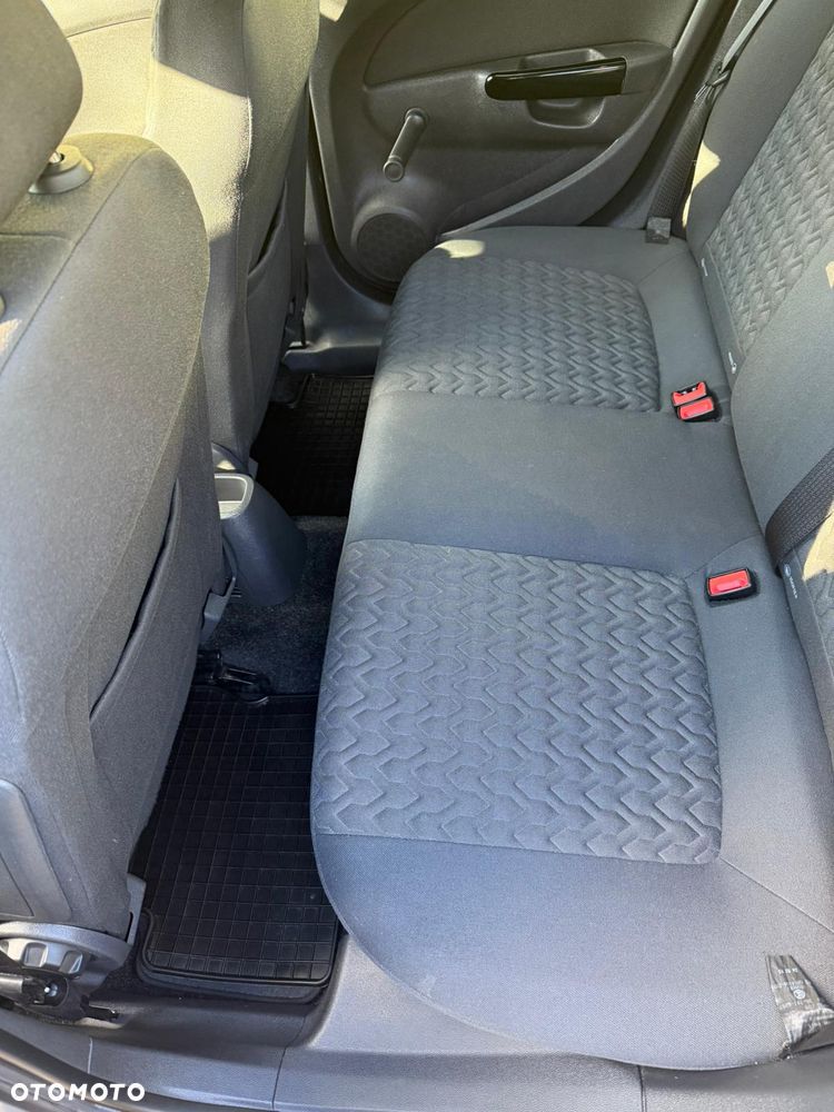 Opel Corsa 1.2 16V Edition / Active - 23