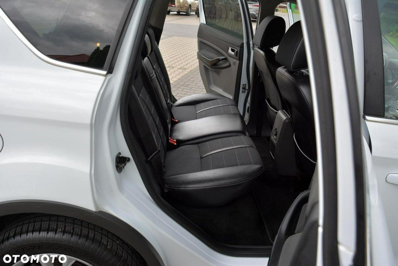Ford Kuga 2.0 TDCi 4WD Titanium - 16