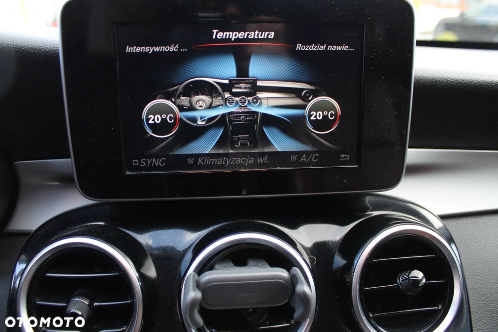 Mercedes-Benz Klasa C 180 (BlueTEC) d 7G-TRONIC AMG Line - 17