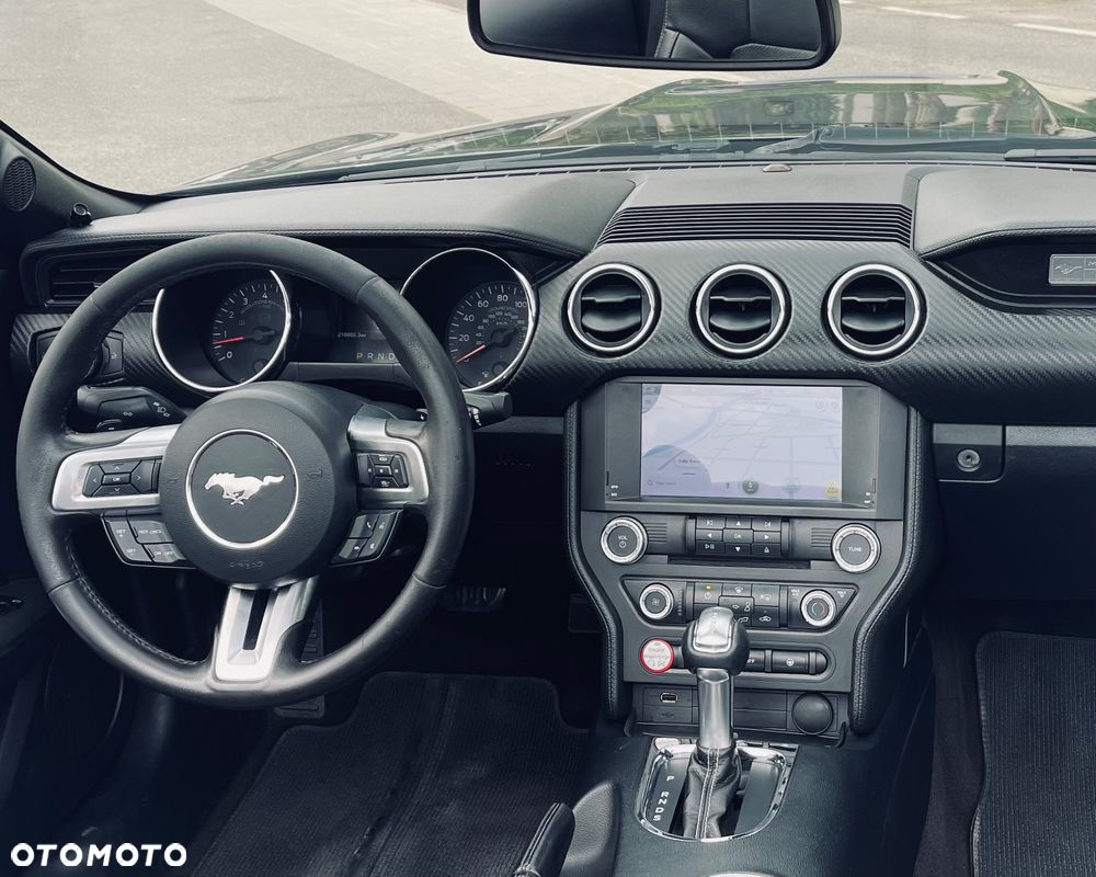 Ford Mustang 3.7 V6 - 8