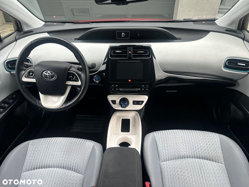 Toyota Prius 1.8 Hybrid Prestige - 32
