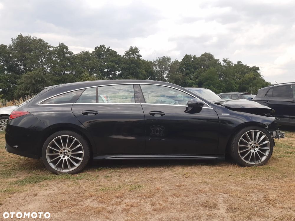Mercedes-Benz CLA 180 7G-DCT AMG Line Advanced Plus - 3