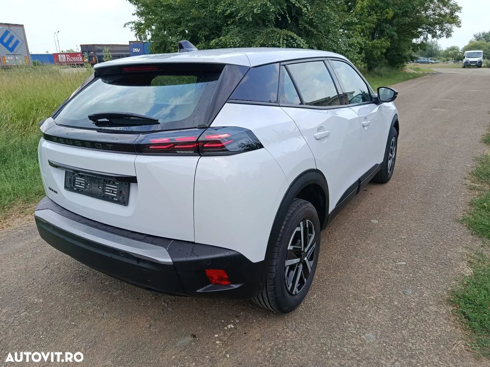 Peugeot 2008 - 4