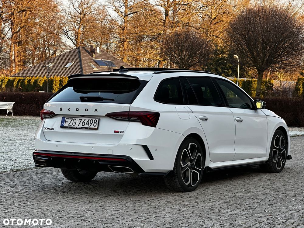 Skoda Octavia 2.0 TSI RS Challenge 245 DSG - 4